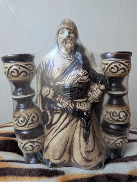 Графин керамический с 6 стаканами-стопками