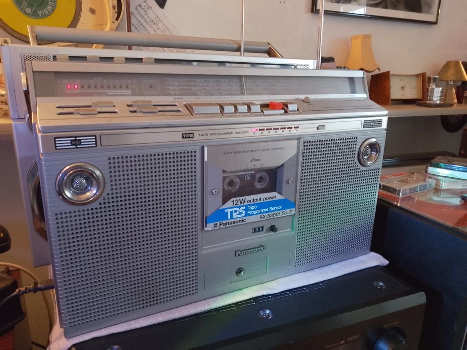 Pick up/ Panasonic RX 5300LS/Boombox