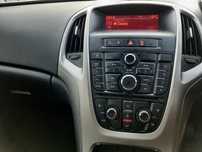 Rampa injectoare Opel Astra J 2012 Break 1.7 CDTI