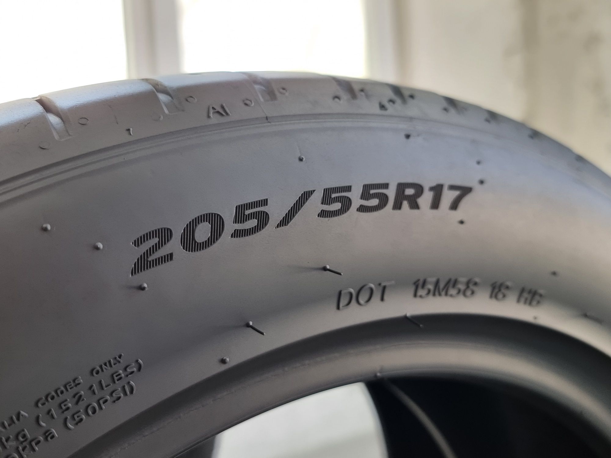 "DOT 22" 205/55/17 Hankook 4Броя: 370лв 6.5мм