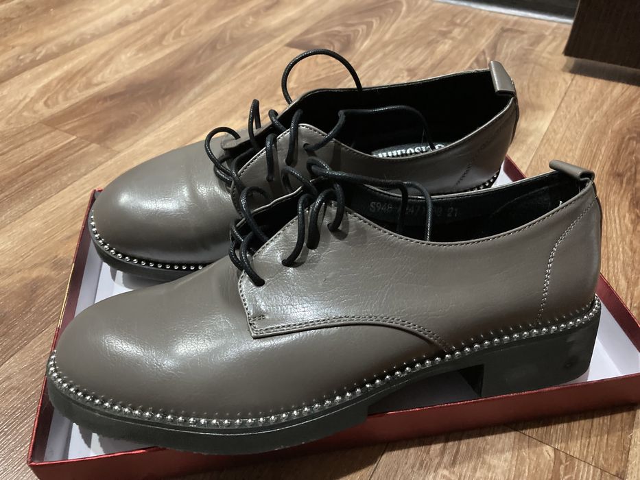 Продам обувь 38 размер новые