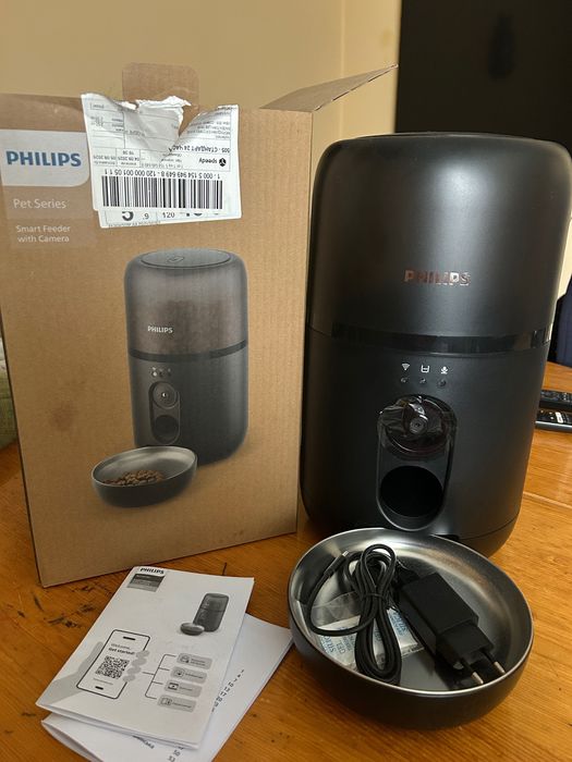 Интелигентна хранилка с камера PHILIPS