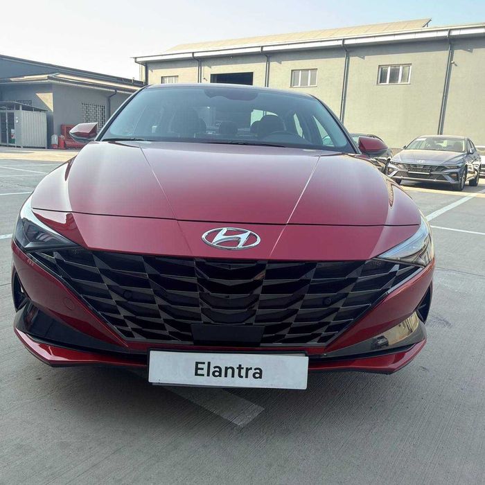 Продаётся Elantra Luxe 2.0л 2021