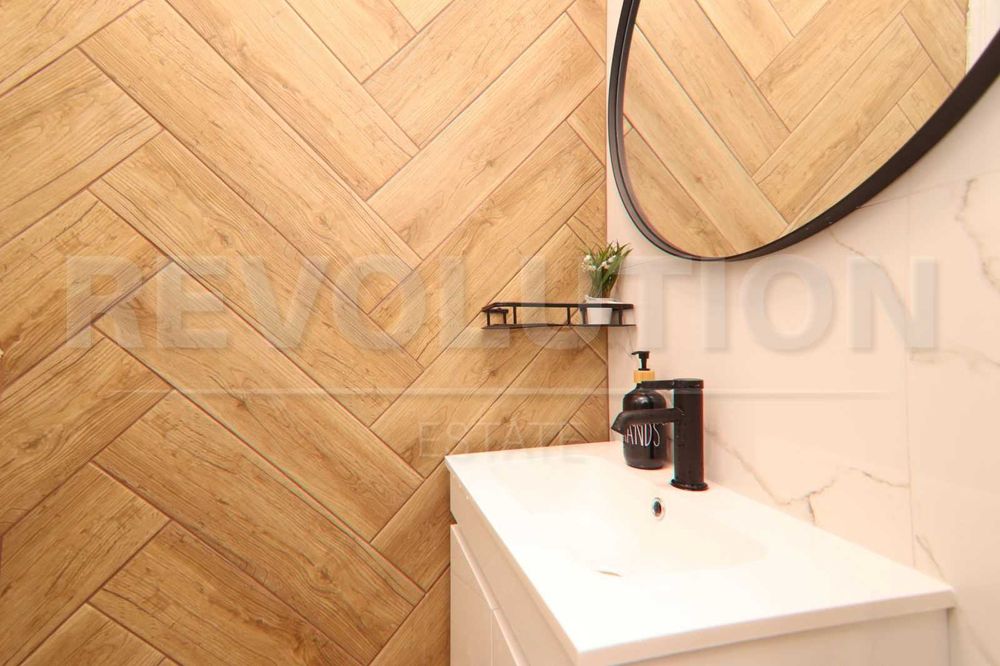 Продава се Тристаен апартамент в София, Център - 68 кв.м за 4045 €/кв.м - Снимка #4