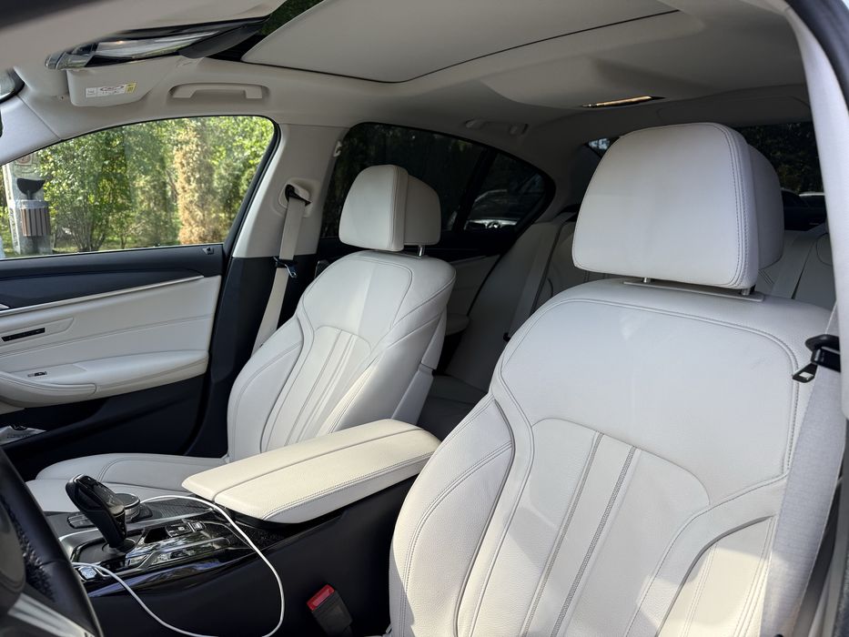 BMW G30 545e XDrive 394 cp 2023 RAR efectuat