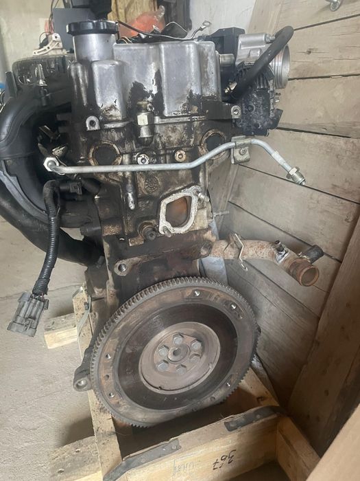 Продам движку от приоры хорошем состоянии.