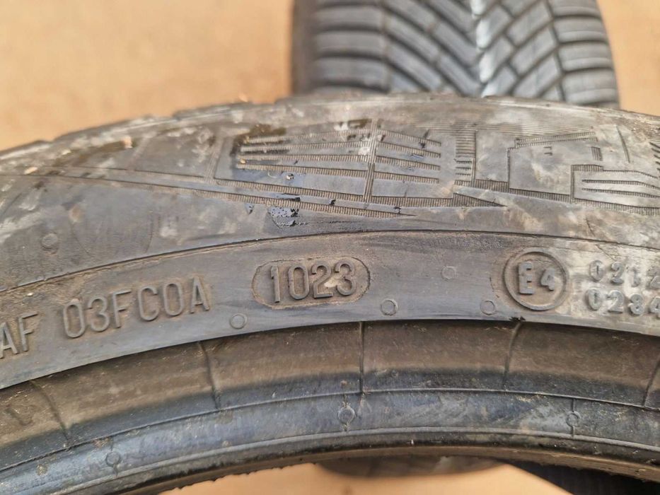 2 броя Continental R19 245/45
Всесезони гуми 
DOT1023