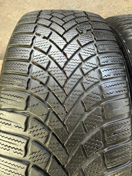 2x Anvelope Iarna 225/55 R17 runflat - Bridgestone Blizzak LM005 Drive