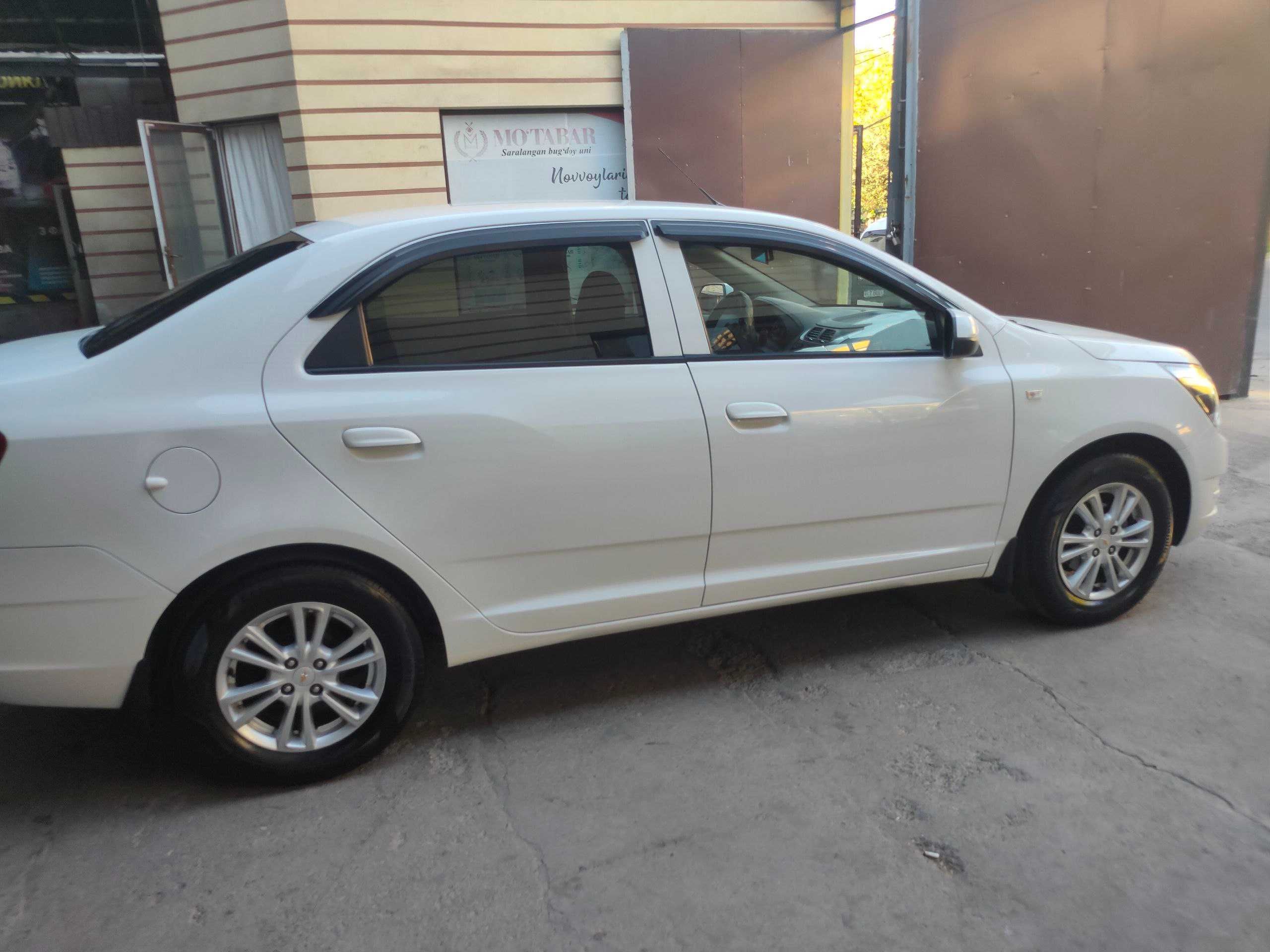 Сотилади Cobalt 4-Style автомат ок ранг
