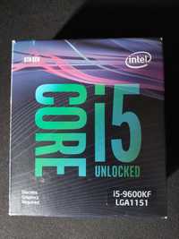 Procesor i5 9600KF plus cooler