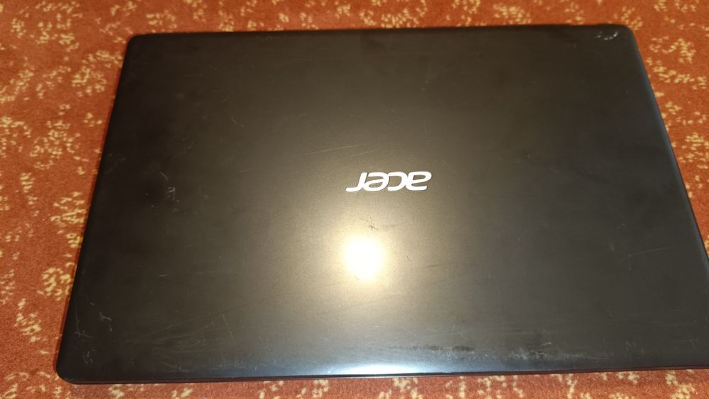Laptop Acer Aspire 3  cu i3 1005g1,