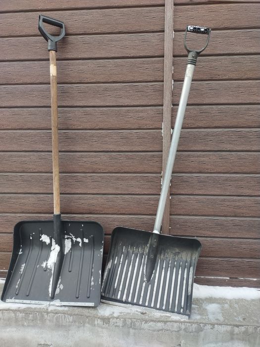 Продам лопаты снег