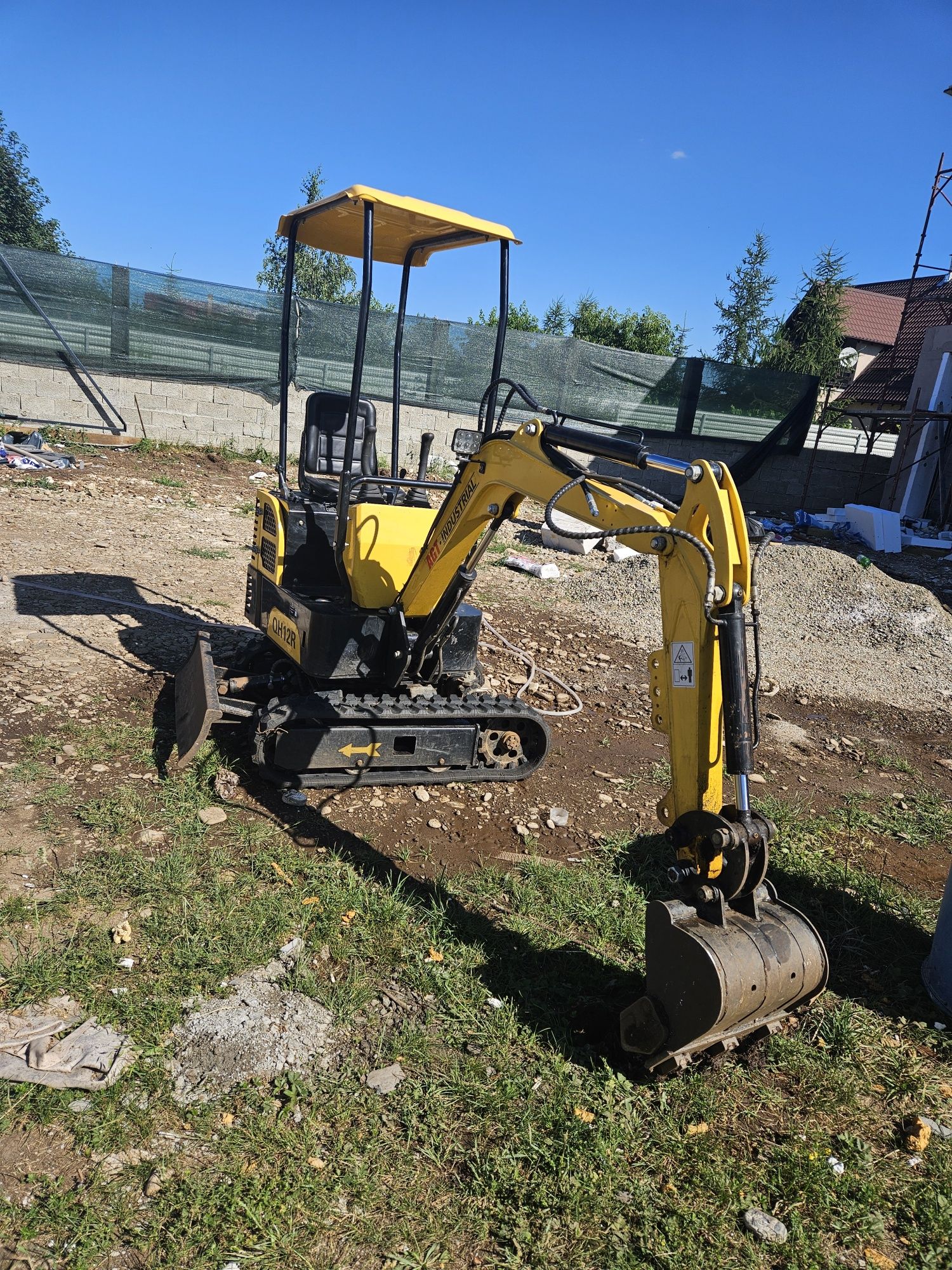 Vând Mini Excavator
