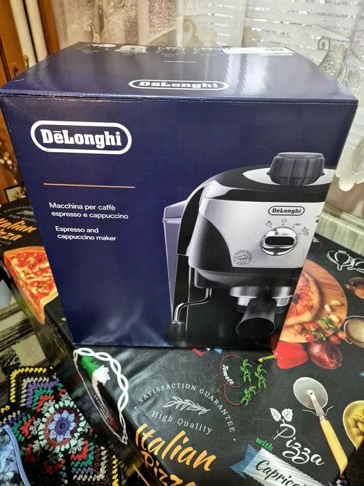 Кафе машина Delonghi