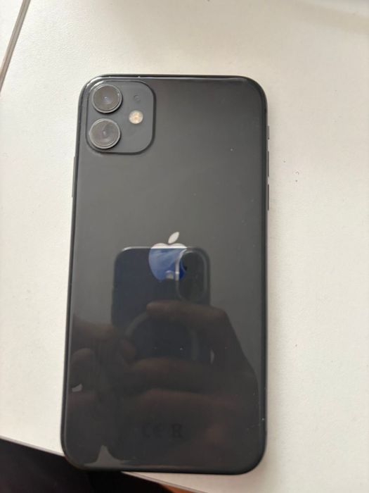 Продам Iphone 11