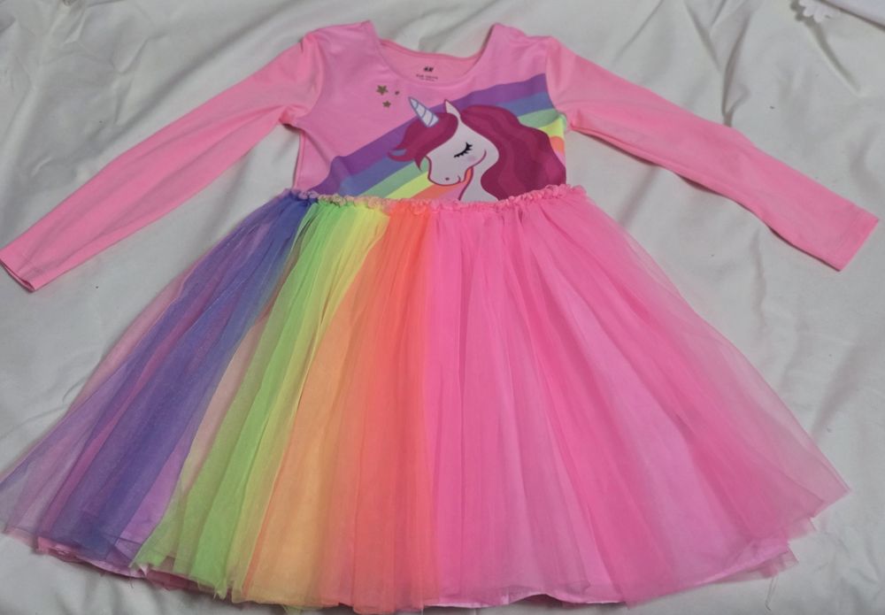 Rochie cu aripi,.curcubeu de la H&M