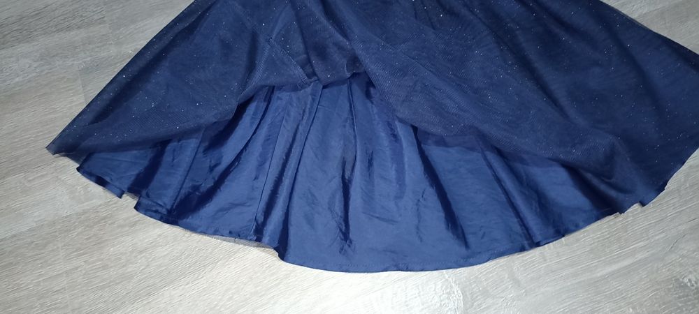 Рокля и пола за сладки принцеси