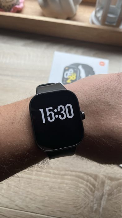 Часовник Redmi Watch 4