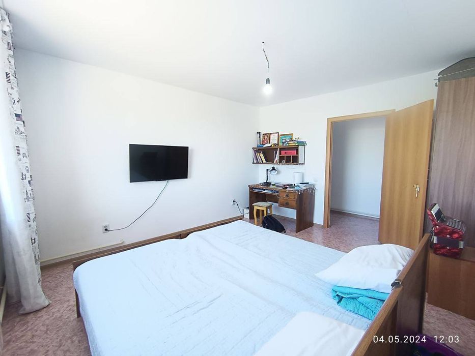 Продам трёхкомнатную квартиру