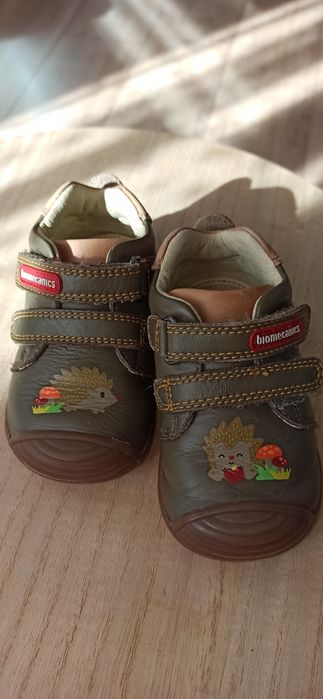 Обувки Biomecanics, номер 21