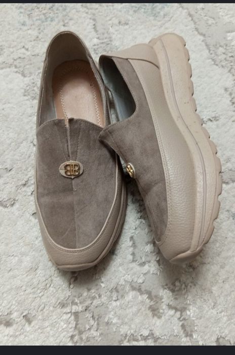 Oyoq kiyim beriladi bepul