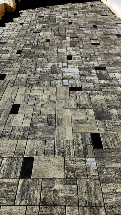 Vand pavaj borduri Simetrica la cele mai mici preturi ofer și montaj!