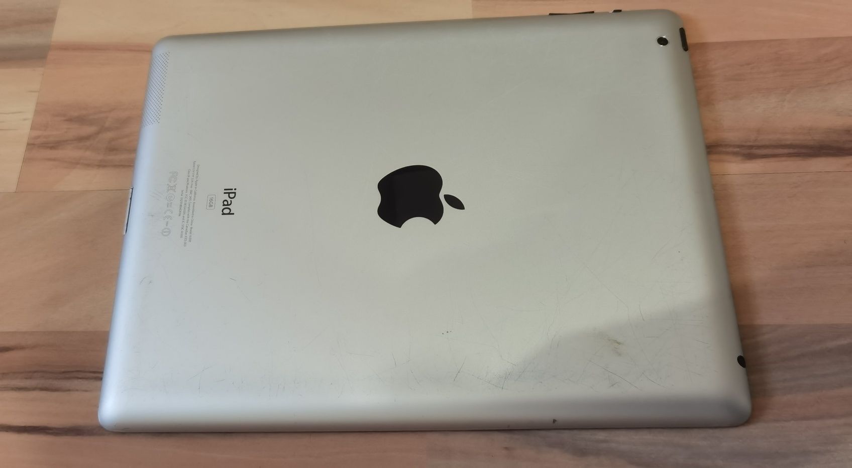 Tabletă Apple iPad 2 model A1395 16 GB de colecție