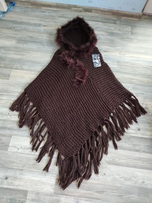 Намалено от 85лв- Пончо с естествен косъм от зайче, пелерина с качулка