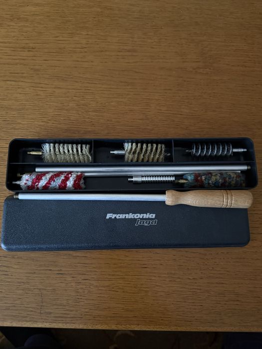 Trusă curățat arma Franconia cal 12