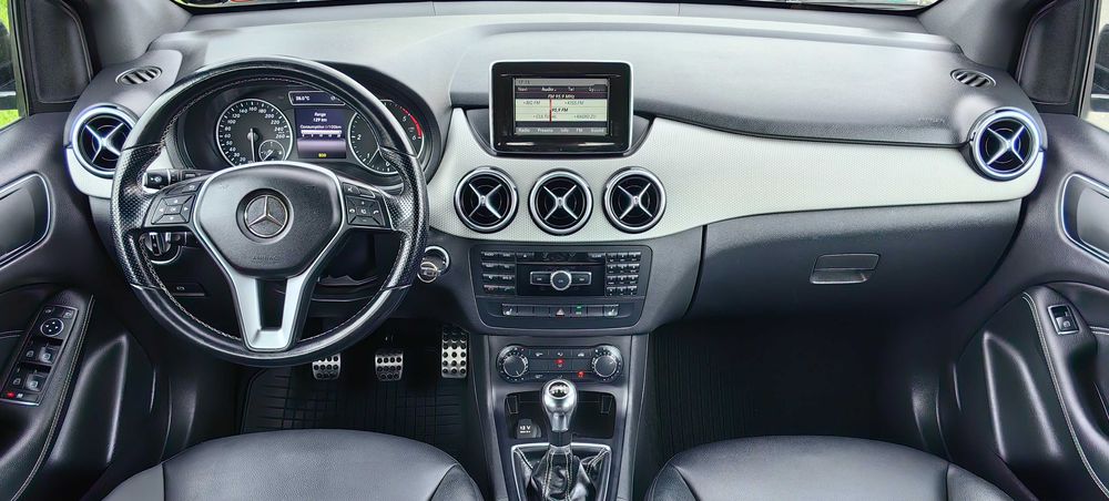 Mercedes B200 / 2013 / 1.8Cdi 140Cp / Front Assist / Navigatie