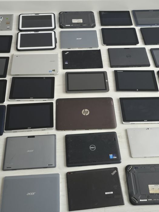 Tablete en-gros pentru piese, complete, fără ecrane sparte