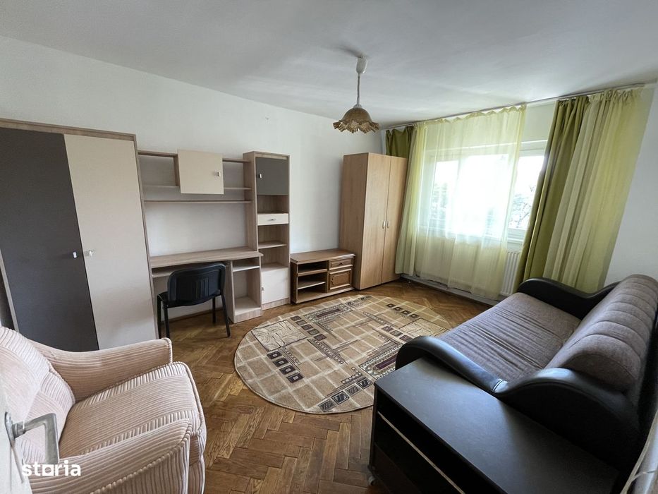 Gheorghe Lazar-Piata700 2 camere-Centrală Proprie, Clima.280 Euro