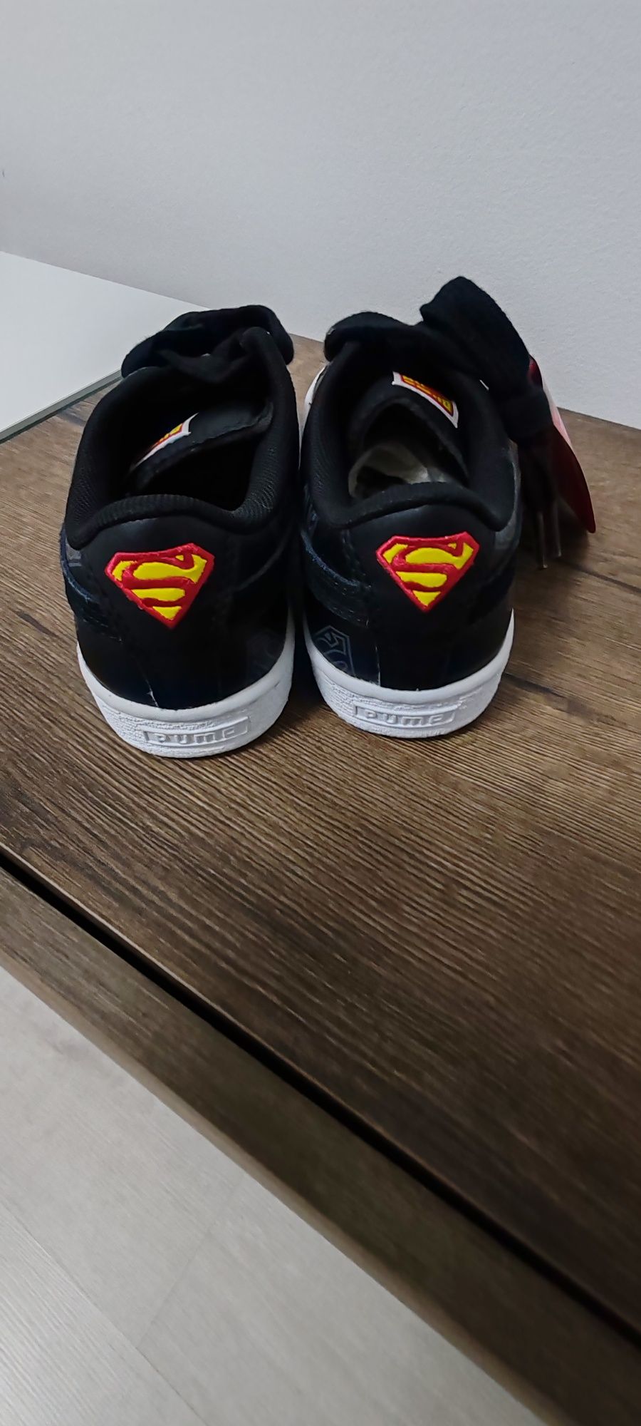Adidași Puma Superman 32