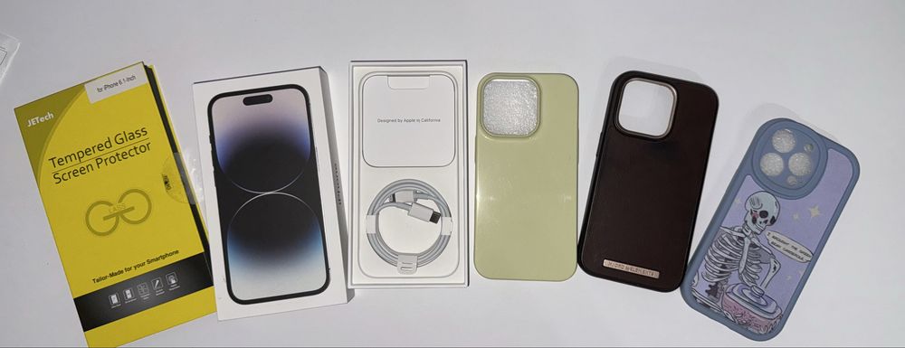 Accesorii iPhone 14 Pro (cutie, cablu original, huse, folie)