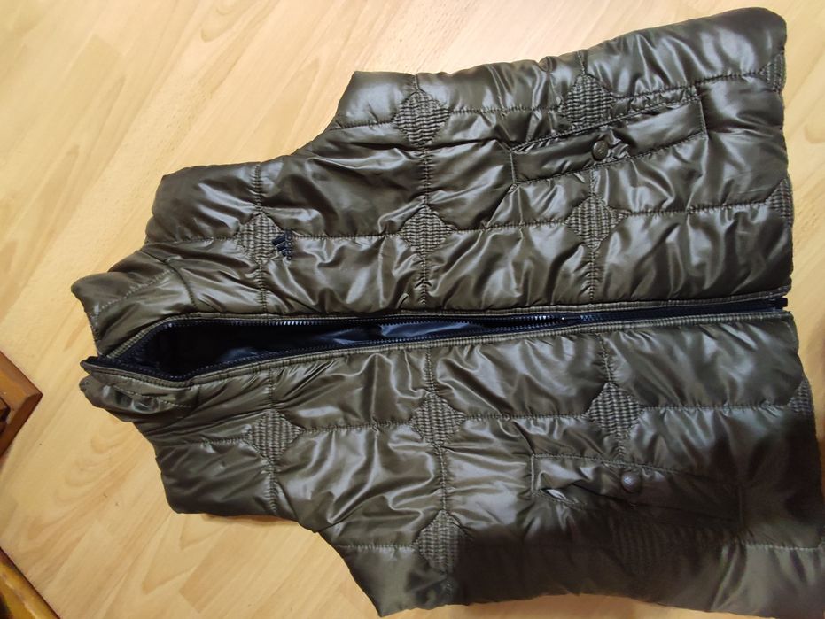 Елек Adidas двулицев обличан два пъти uk 12 eur 40 ширина 51 см.