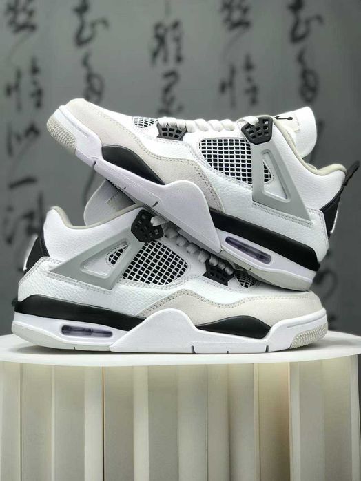 Jordan 4 Retro Military Black EU44