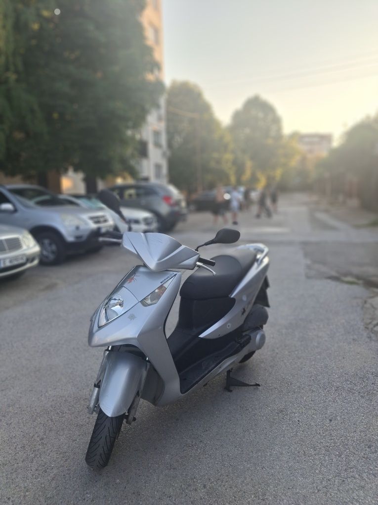 Honda dylan 125 4t