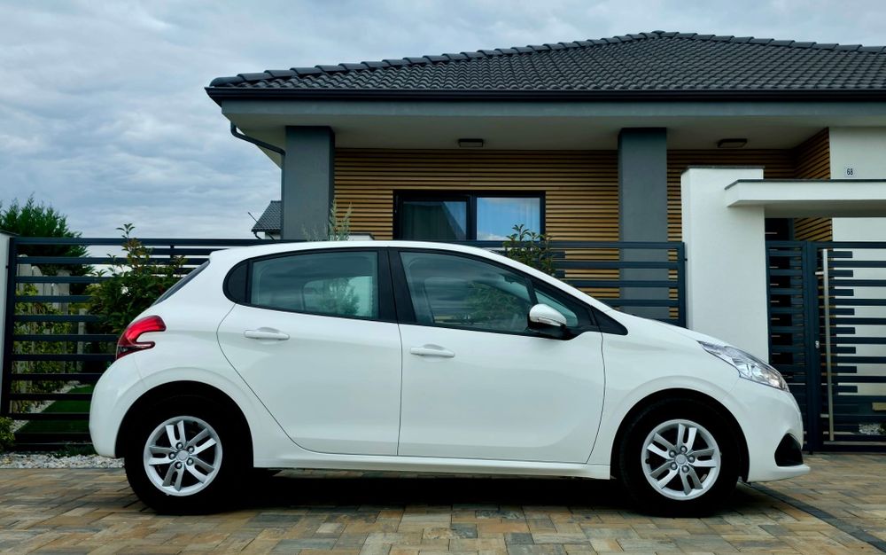 Peugeot 208/2019/1.2 benzina/110.000km/Impecabil