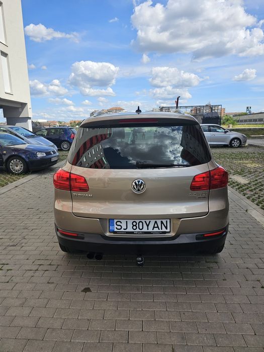 Volkswagen Tiguan 4Mtion

• Prima inmatriculare 05.07.2012
• Motorizar