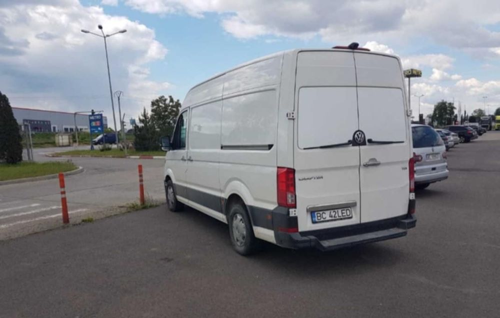 Vând Volkswagen Crafter