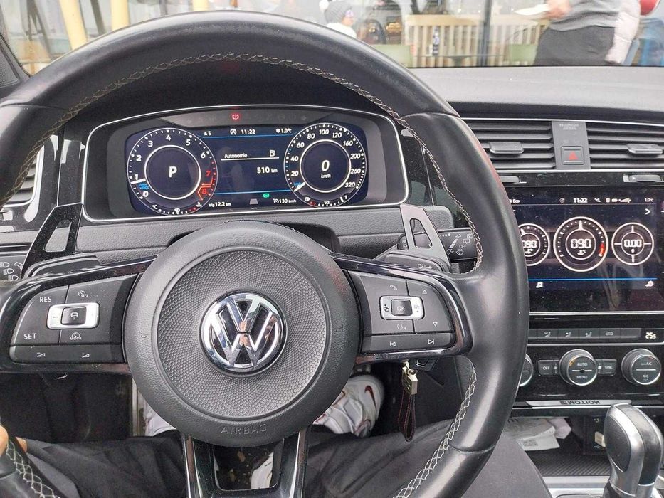 ACCEPT SI VARIANTE!!!Se vinde masina personala Volkswagen Golf 7.5R