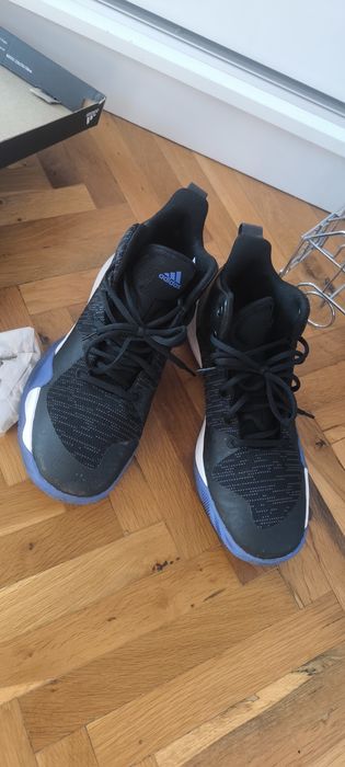 Маратонки Adidas 44