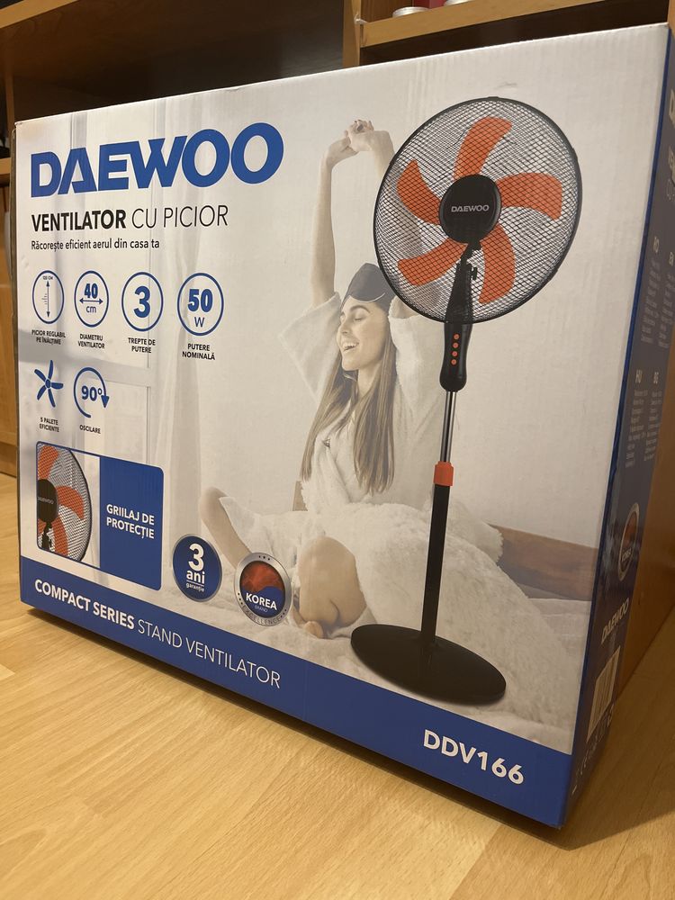 Ventilator cu picior Daewoo DDV166, 50 W, 40 cm, 3 trepte de putere