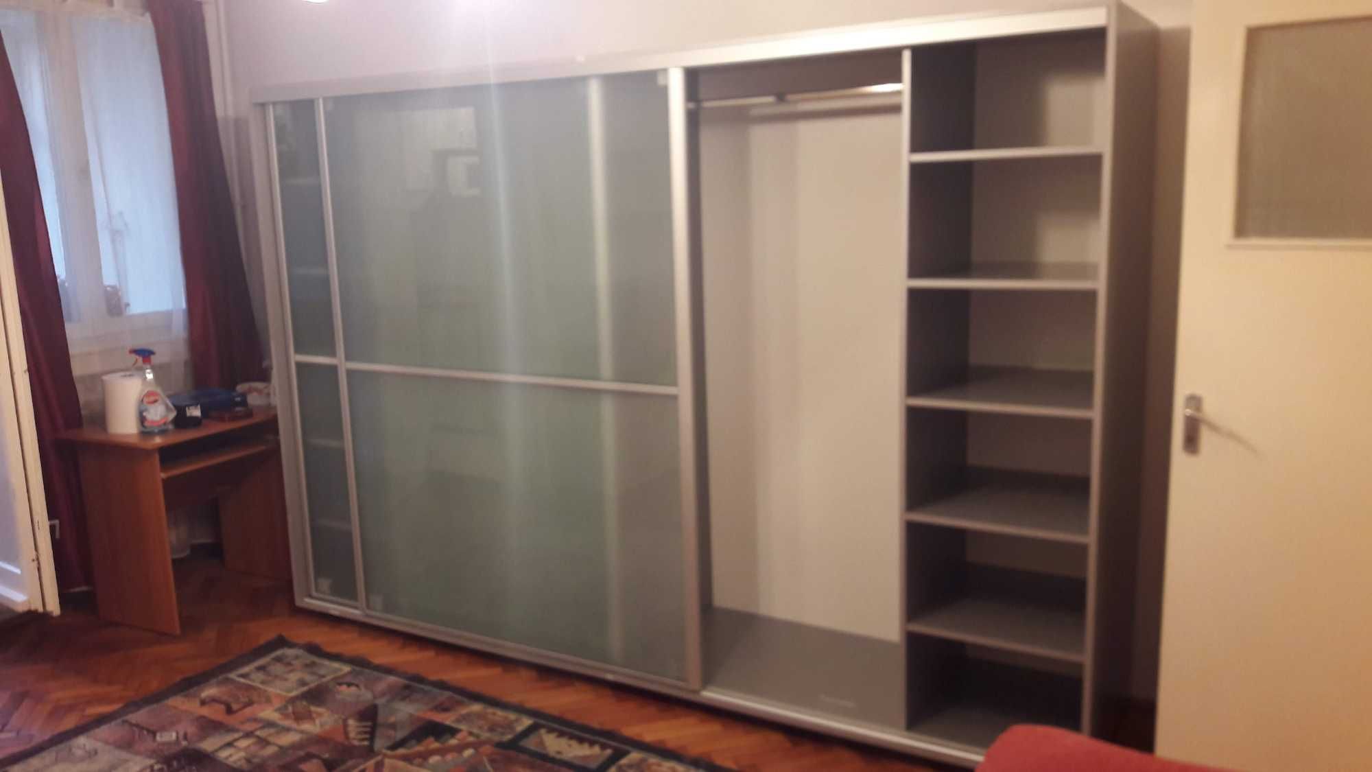 Apartament cu o cameră de închiriat în Aleea Carpați