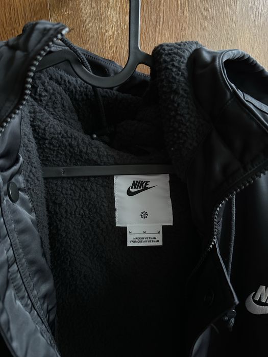 Чисто нови дрехи на Nike