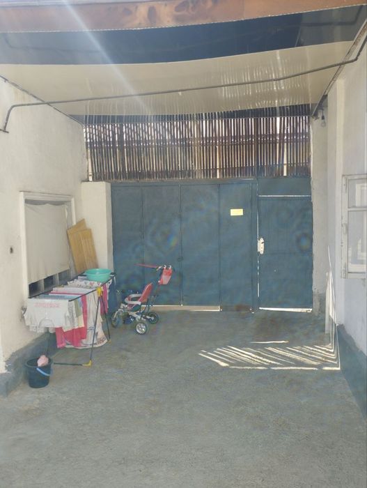 Xovli uy sotilada Mirobot Tumani