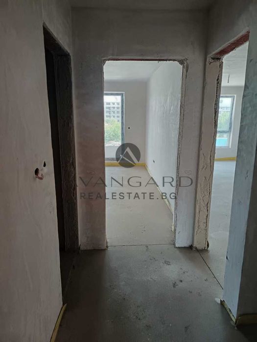 Продава се Двустаен апартамент в Пловдив, Остромила - 67 кв.м за 1476 €/кв.м - Снимка #2