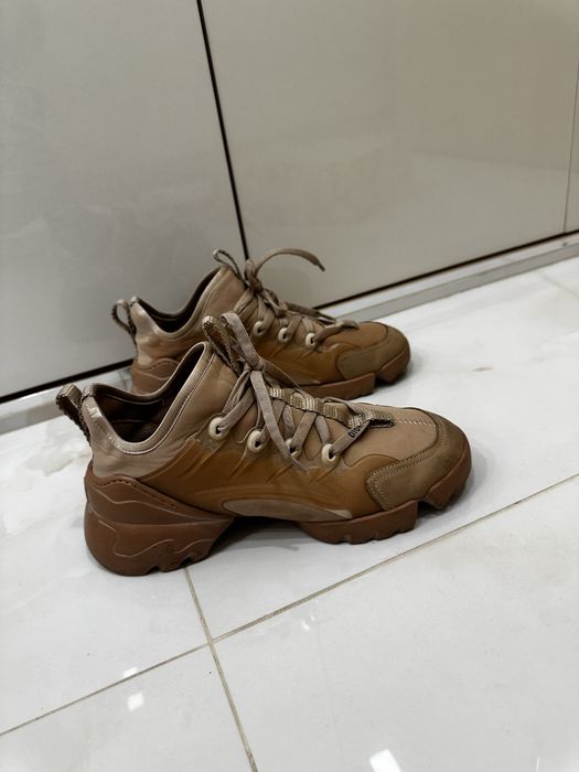 Оригинални обувки Christian Dior в бежов цвят