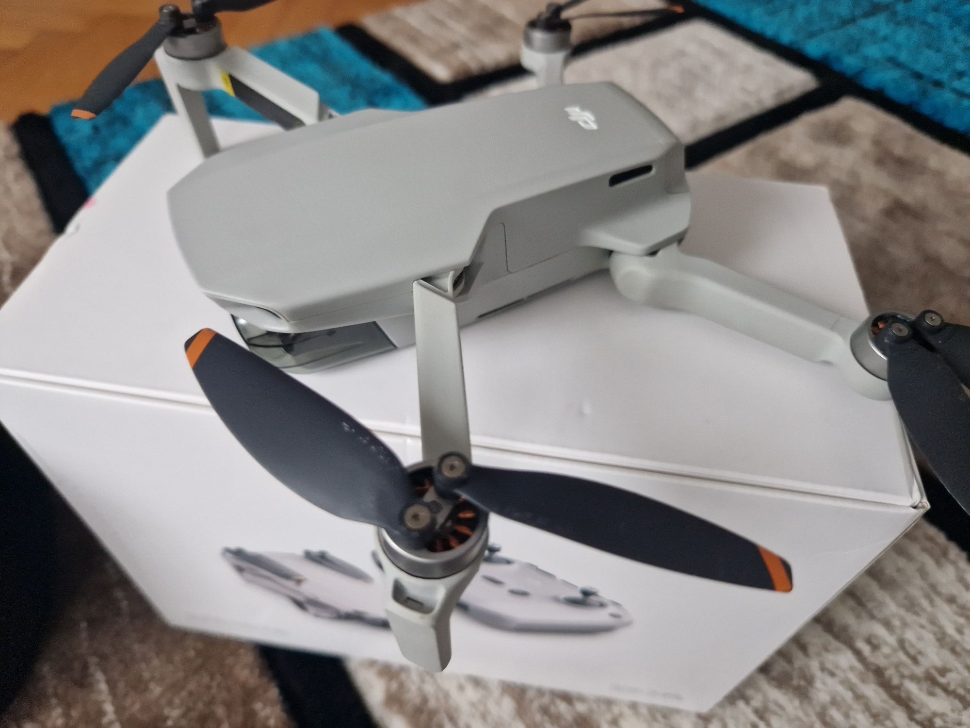 Drona Dji mini 2 Fly more combo