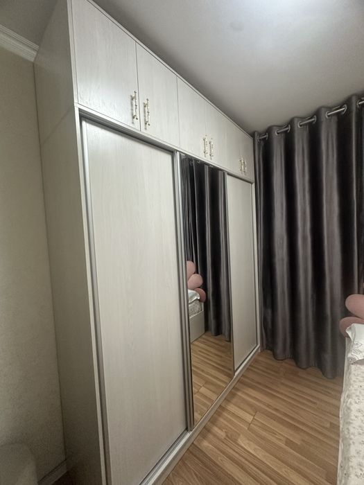 Спальный гарнитур для девочки б/у